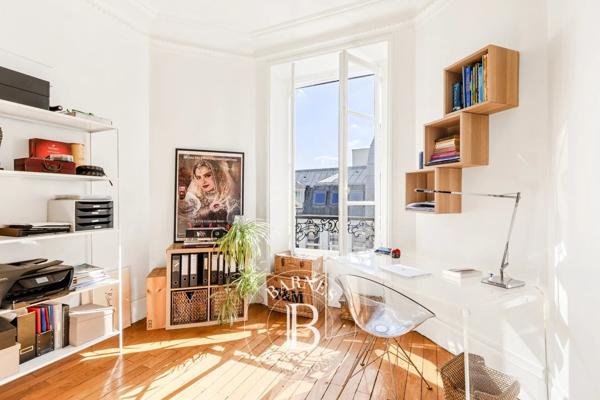 Paris 9ème, Appartement 4 Chambres -  210 m² à vendre