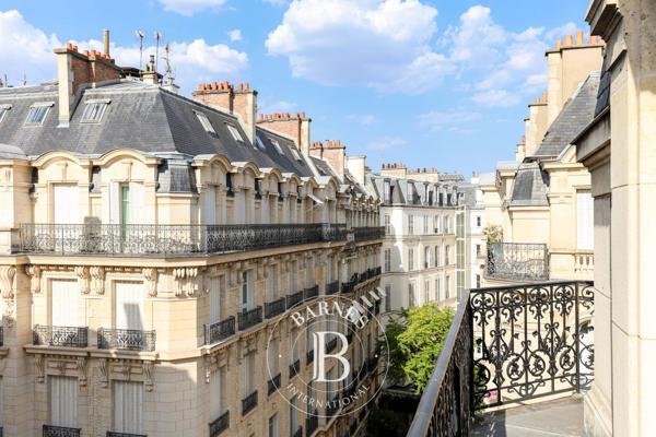Paris 9ème, Appartement 4 Chambres -  210 m² à vendre