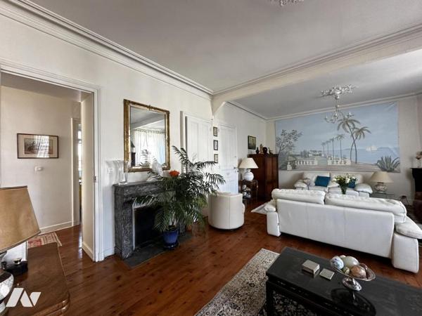 A VENDRE VANNES (56) TRES BEL APPARTEMENT