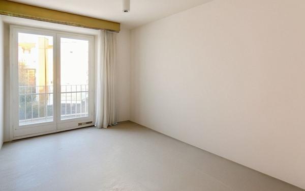 Appartement à vendre    5 pièces • 107,52 m2 Versailles