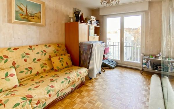 Appartement à vendre    5 pièces • 107,52 m2 Versailles