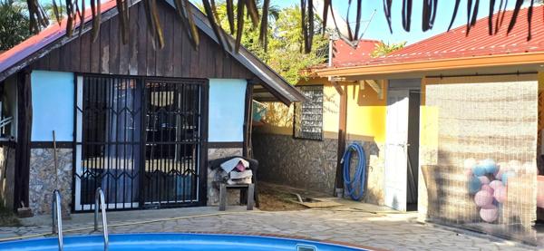 Villa de 217m² avec piscine à vendre à Kourou