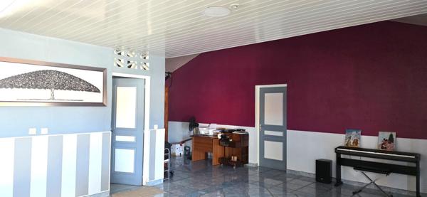 Villa de 217m² avec piscine à vendre à Kourou