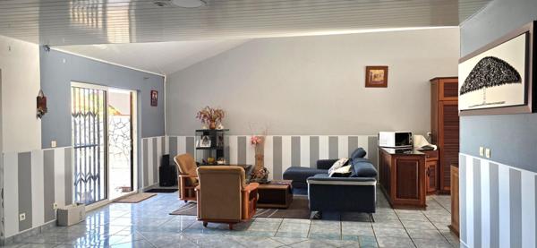 Villa de 217m² avec piscine à vendre à Kourou