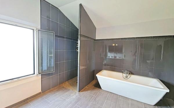 Maison à vendre    5 pièces • 265 m2 Septeuil