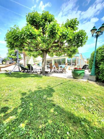 LUXUEUSE VILLA L'HORME