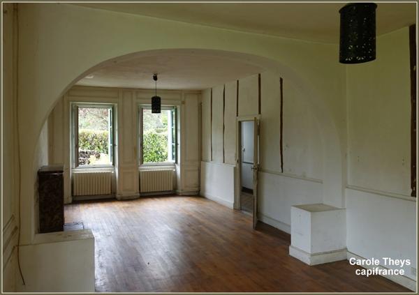 Dpt Creuse (23), à vendre FELLETIN propriete P9 de 342 m² - Dépendances - Terrain de 11 757 m²