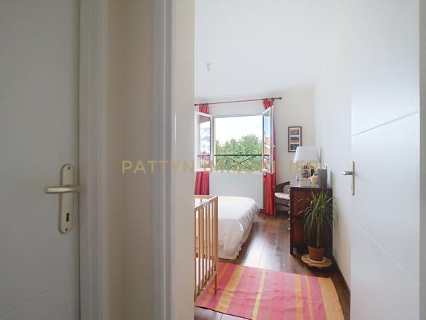 Civrieux (01390) Lumineuse maison 5 chambres avec grande terrasse, jardin, garage et confort énergétique (Classe B)