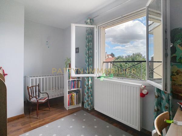 Civrieux (01390) Lumineuse maison 5 chambres avec grande terrasse, jardin, garage et confort énergétique (Classe B)