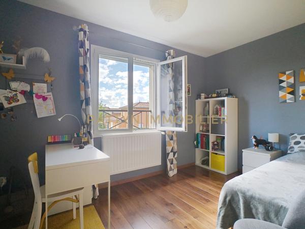 Civrieux (01390) Lumineuse maison 5 chambres avec grande terrasse, jardin, garage et confort énergétique (Classe B)