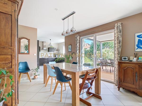 Civrieux (01390) Lumineuse maison 5 chambres avec grande terrasse, jardin, garage et confort énergétique (Classe B)