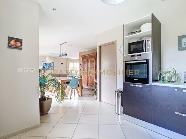 Civrieux (01390) Lumineuse maison 5 chambres avec grande terrasse, jardin, garage et confort énergétique (Classe B)