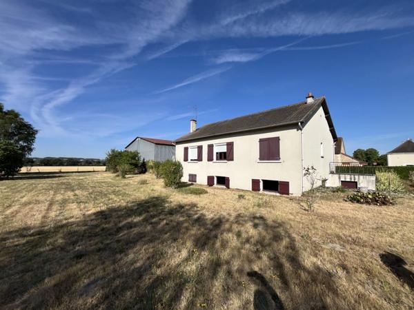 Maison à vendre 129 600 € Descartes 5 p 167 m² DPE F
