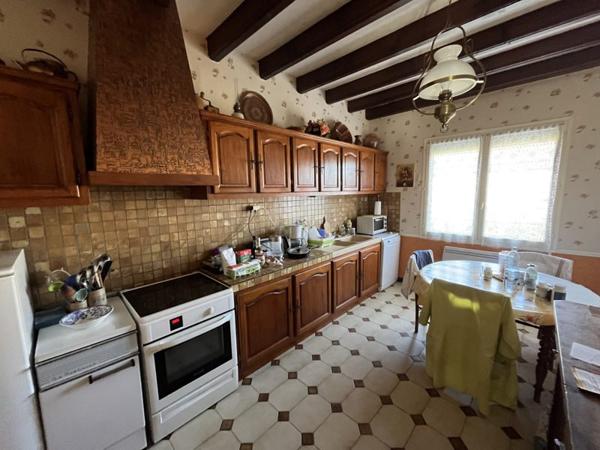 Maison à vendre 129 600 € Descartes 5 p 167 m² DPE F