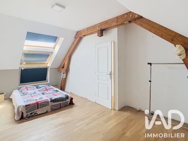 Maison à vendre 7 pièces 173 m² Saint-Fargeau-Ponthierry