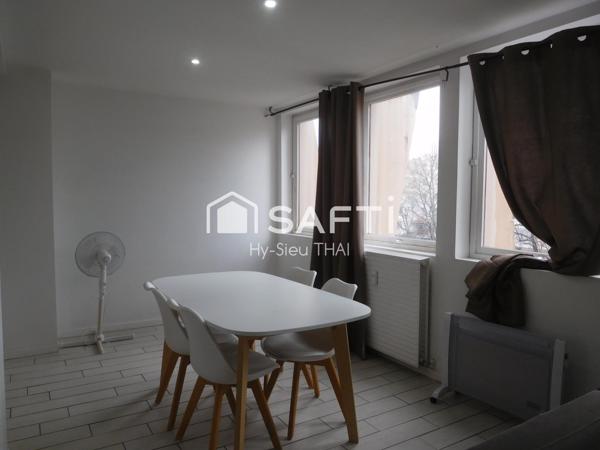 Baisse de Prix, Appartement T5, 2ème étage, Salon / Séjour, 4 chambres, Salle de Bain, Salle d'eau, Toilettes,