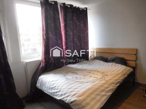 Baisse de Prix, Appartement T5, 2ème étage, Salon / Séjour, 4 chambres, Salle de Bain, Salle d'eau, Toilettes,