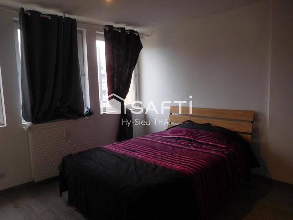 Baisse de Prix, Appartement T5, 2ème étage, Salon / Séjour, 4 chambres, Salle de Bain, Salle d'eau, Toilettes,
