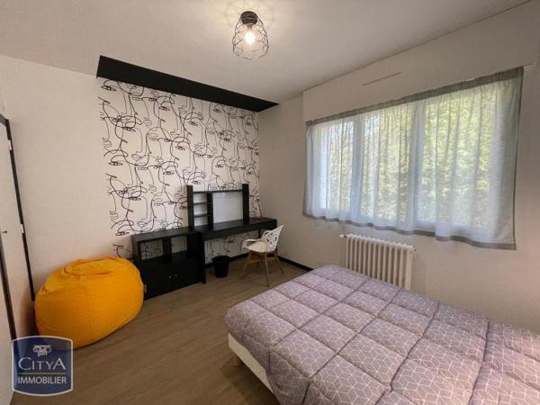 Appartement à louer 6 pièces 13.99m²