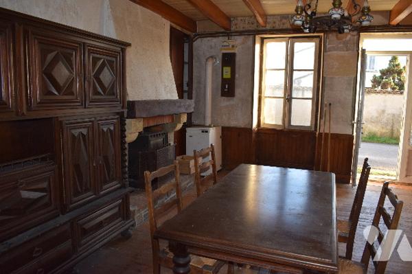 Maison centre ville de VILLEFAGNAN A RENOVER