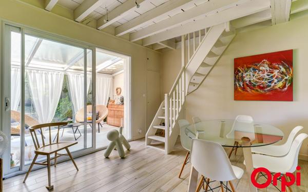 Maison à vendre    6 pièces •  Saint-Cyr-au-Mont-d'Or