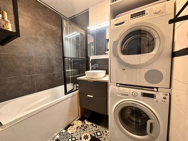 Chaville - Centre - Beau 5 pièces avec balcon et vue dégagée €395 000 ** - Référence 620-C