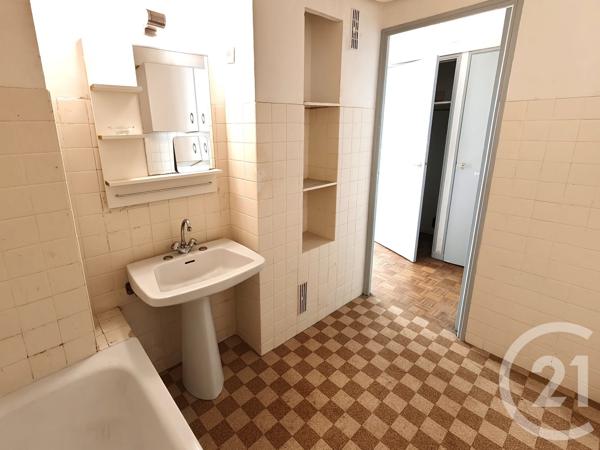 Appartement Studio à vendre  1 pièce - 37,02 m 2   MARSEILLE  - 13007