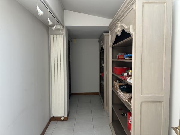 Maison
         9 pièces
        - 192 m² Exclusivité 450 000 € *