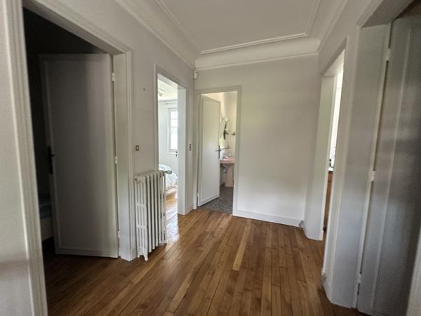 Maison
         9 pièces
        - 192 m² Exclusivité 450 000 € *