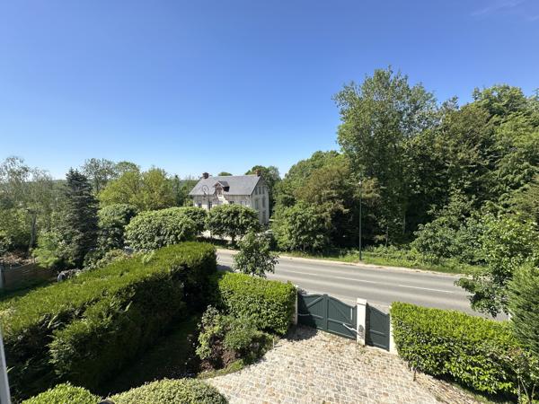 Maison
         9 pièces
        - 192 m² Exclusivité 450 000 € *