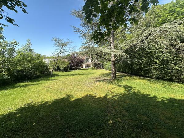 Maison
         9 pièces
        - 192 m² Exclusivité 450 000 € *