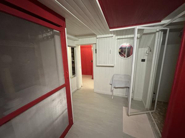 Maison
         9 pièces
        - 192 m² Exclusivité 450 000 € *