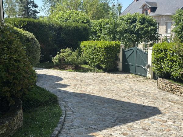 Maison
         9 pièces
        - 192 m² Exclusivité 450 000 € *
