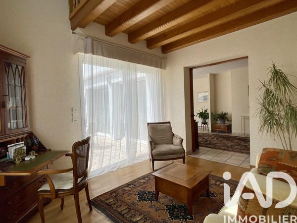 Maison à vendre 7 pièces 227 m² Saint-Gilles-Croix-de-Vie