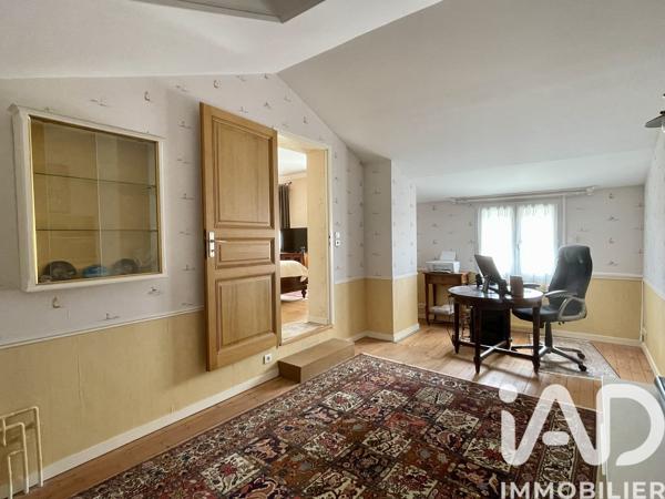 Maison à vendre 7 pièces 227 m² Saint-Gilles-Croix-de-Vie
