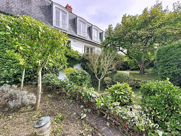 Maison à vendre  12 pièces - 307 m2 VERSAILLES - 78