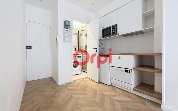 Appartement à vendre    2 pièces •  Paris 11