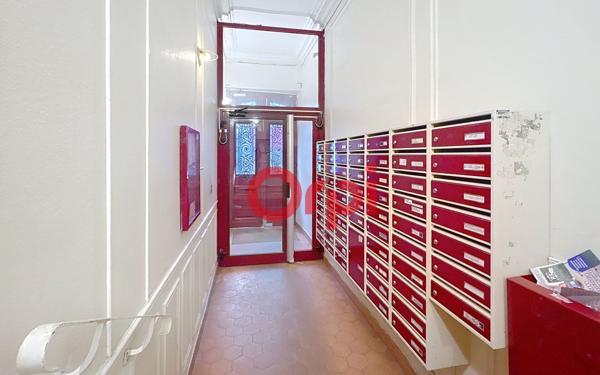 Appartement à vendre    2 pièces •  Paris 11