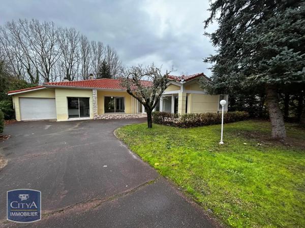 Maison à louer 7 pièces 198.85m²