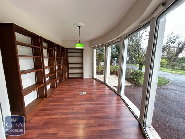 Maison à louer 7 pièces 198.85m²