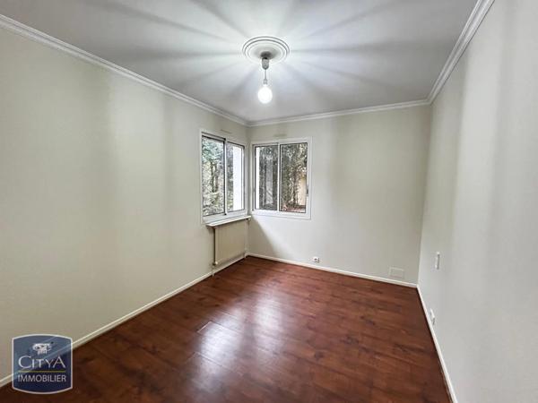 Maison à louer 7 pièces 198.85m²