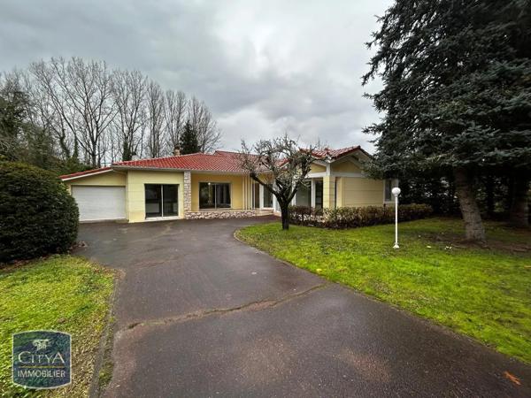 Maison à louer 7 pièces 198.85m²