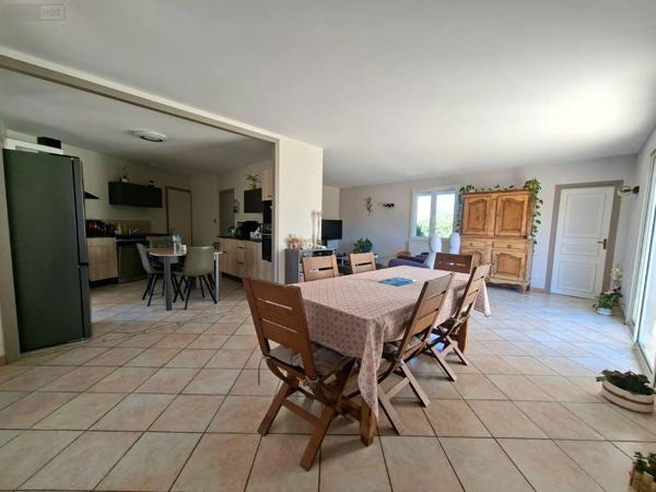 Achat - Maison Bressuire 79300 6 pièces 134 m 2 3513 m 2