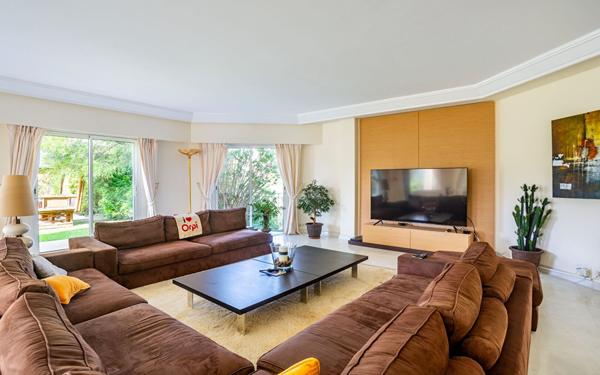 Maison à vendre    7 pièces •  Mandelieu-la-Napoule