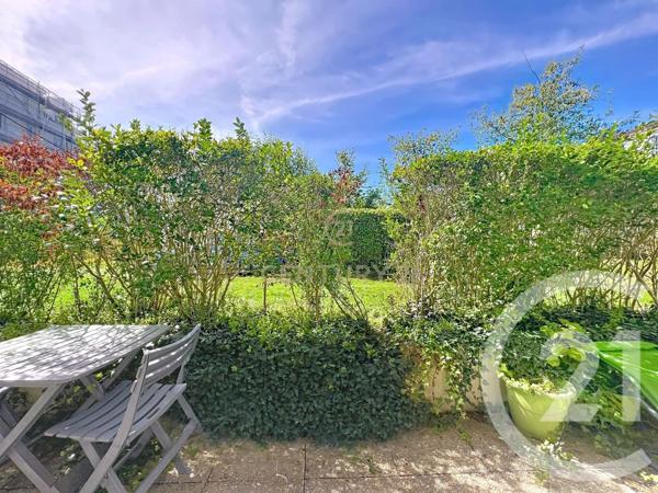 Appartement F2 à vendre  2 pièces - 49 m2 NOISY LE GRAND - 93