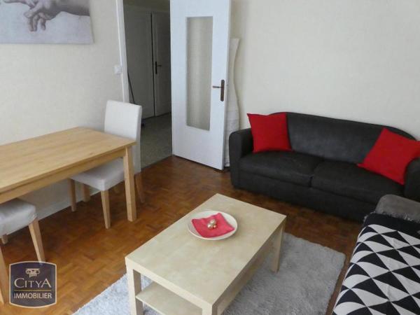 Appartement à louer 2 pièces 45.3m² Saint-Étienne (42000)