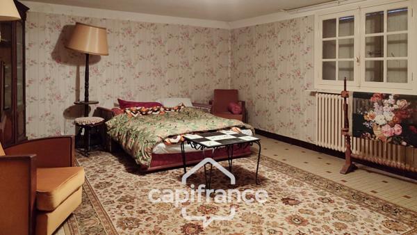 Dpt Lot et Garonne (47), à vendre VILLENEUVE SUR LOT maison P6 de 189 m² - Terrain de 1 546,00 m²