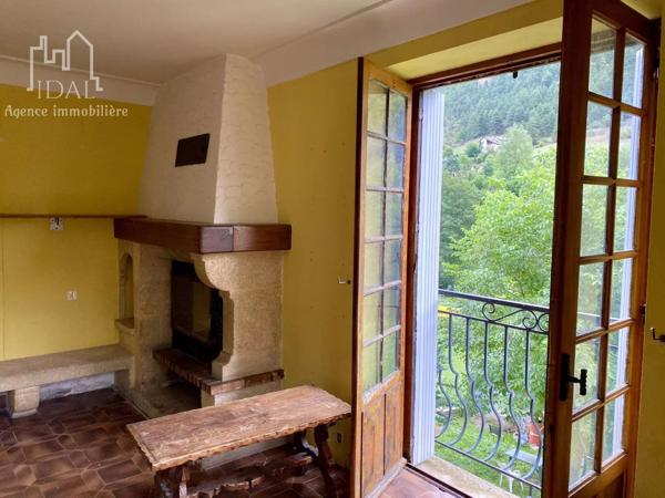 Vente Immeuble 16 pièces 380 m2 à Les Vignes