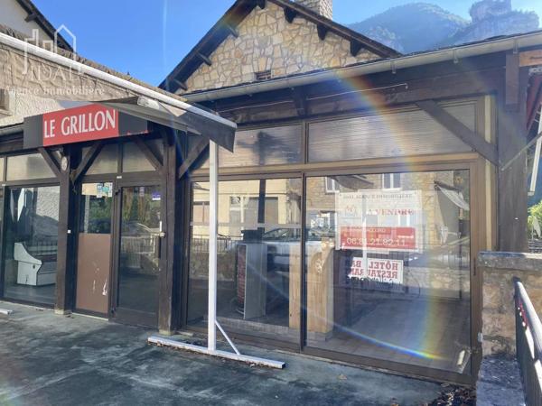 Vente Immeuble 16 pièces 380 m2 à Les Vignes