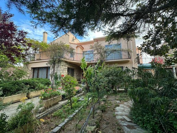 Maison à vendre    6 pièces •  Espira-de-l'Agly